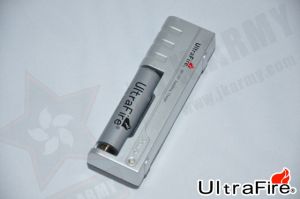 UltraFire WF-137 Battery Switching Charger