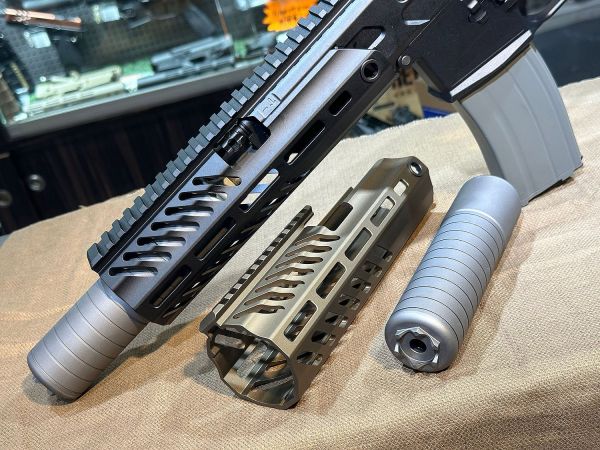 【Airsoft artisan製】SIG MCX ハンドガード&サプレッサー Airsoft artisan製】SIG MCX ハンドガード&サプレッサー