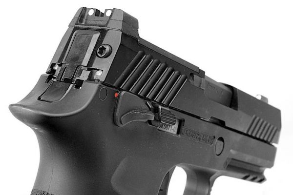 SIG AIR P320 M18 6mm Gas Version GBB Pistol ( Licensed by SIG Sauer ) ( by  VFC )