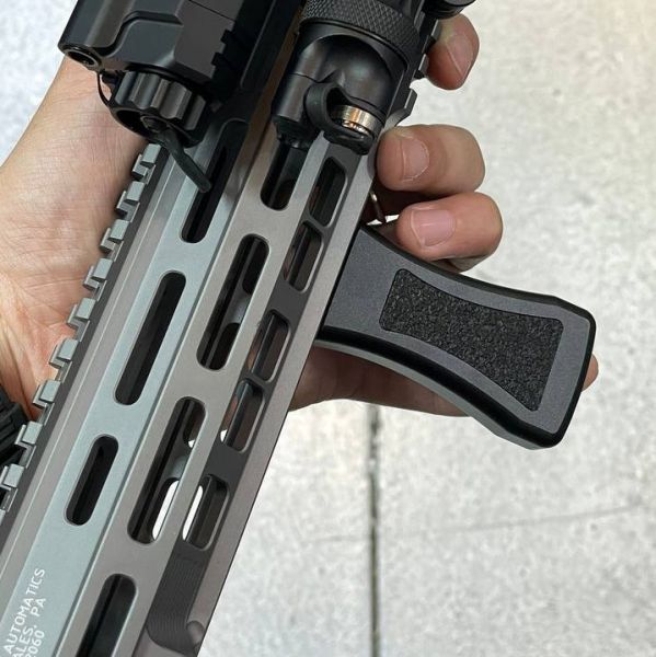 Cmmg Ripstock 6 Pos. Armor Black トレポン Cmmg Ripstock 6 Pos. Armor Black トレポン