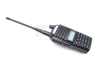 BAOFENG UV-82 Portable Two-Way Radio ( VHF / UHF ) Dual-Band Transceiver ( Standard Battery Version )